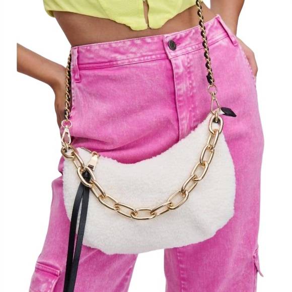 NEW URBAN EXPRESSIONS sherpa crossbody bag in white - Picture 3 of 8